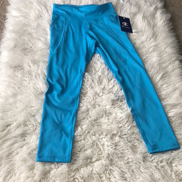 NEW girl Champion - Picture 1 of 3